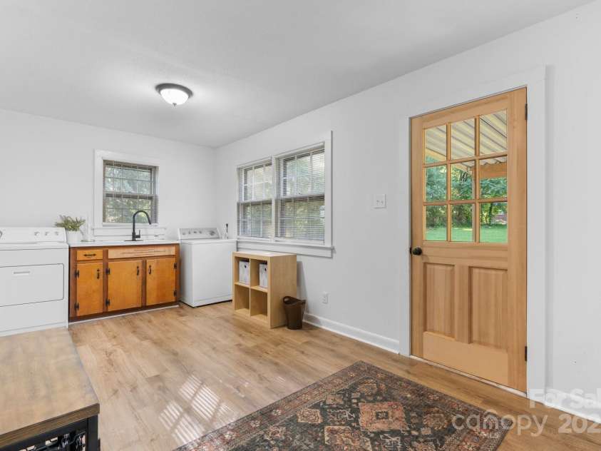 116 Barnes Lane, Stony Point, NC 28678.  MLS# CAR4313690, YatesRealty ID 25840. 