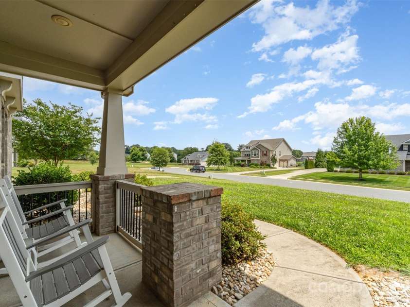 410 Alucio Court, Matthews, NC 28104.  MLS# CAR4270056, YatesRealty ID 25842. 