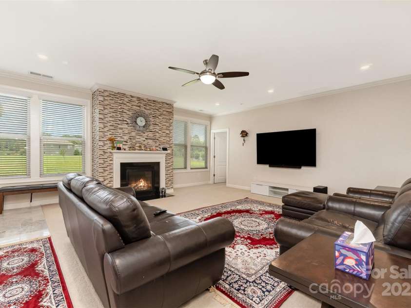 410 Alucio Court, Matthews, NC 28104.  MLS# CAR4270056, YatesRealty ID 25842. 