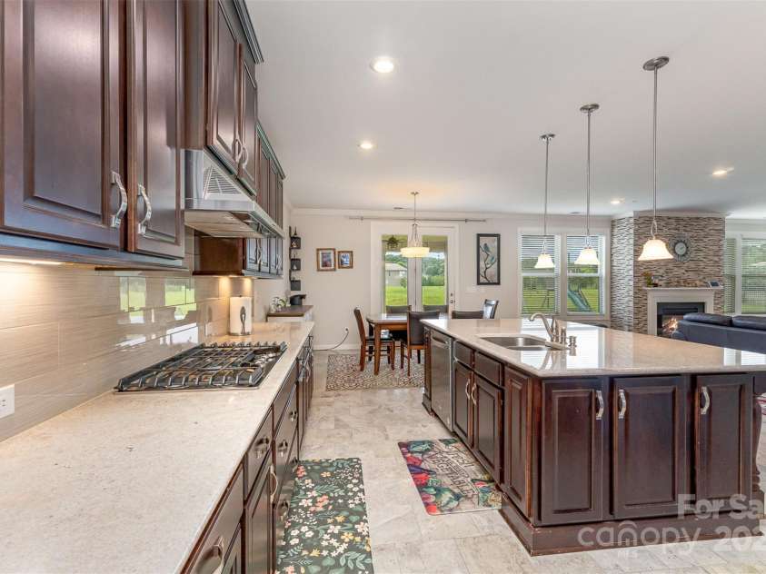 410 Alucio Court, Matthews, NC 28104.  MLS# CAR4270056, YatesRealty ID 25842. 