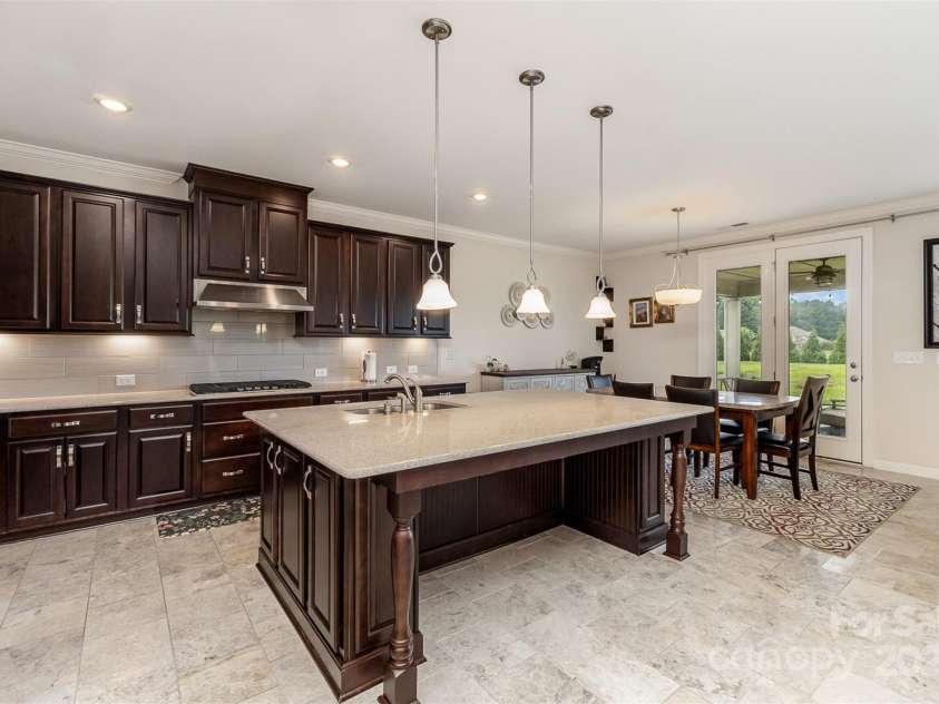 410 Alucio Court, Matthews, NC 28104.  MLS# CAR4270056, YatesRealty ID 25842. 