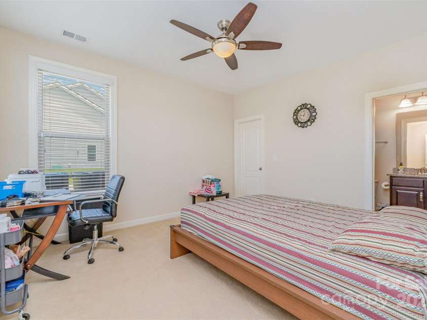 410 Alucio Court, Matthews, NC 28104.  MLS# CAR4270056, YatesRealty ID 25842. 