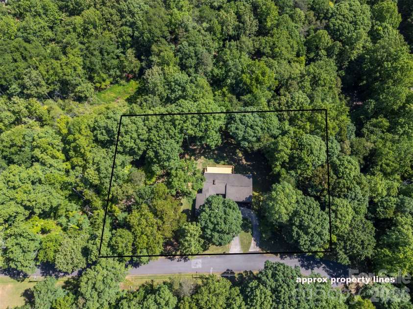 427 Georgia Avenue, Forest City, NC 28043.  MLS# CAR4382285, YatesRealty ID 25842. Ariel View