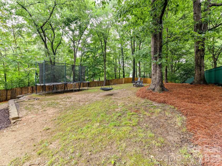 10341 Avondale Avenue, Charlotte, NC 28210.  MLS# CAR4380961, YatesRealty ID 25843. Backyard 