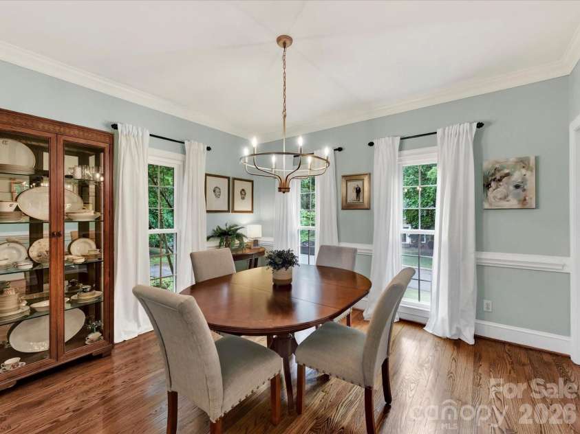 10341 Avondale Avenue, Charlotte, NC 28210.  MLS# CAR4380961, YatesRealty ID 25843. Dining Room