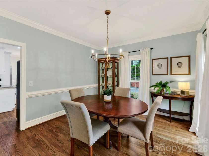 10341 Avondale Avenue, Charlotte, NC 28210.  MLS# CAR4380961, YatesRealty ID 25843. Dining Room