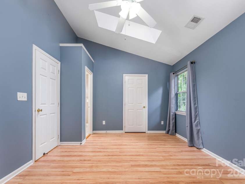 1250 Maple Shade Lane, Charlotte, NC 28270.  MLS# CAR4277376, YatesRealty ID 25843. 