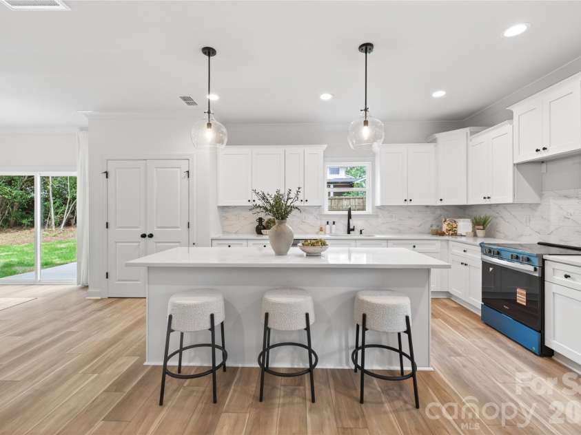 5400 Brickstone Drive, Charlotte, NC 28227.  MLS# CAR4377990, YatesRealty ID 25844. 