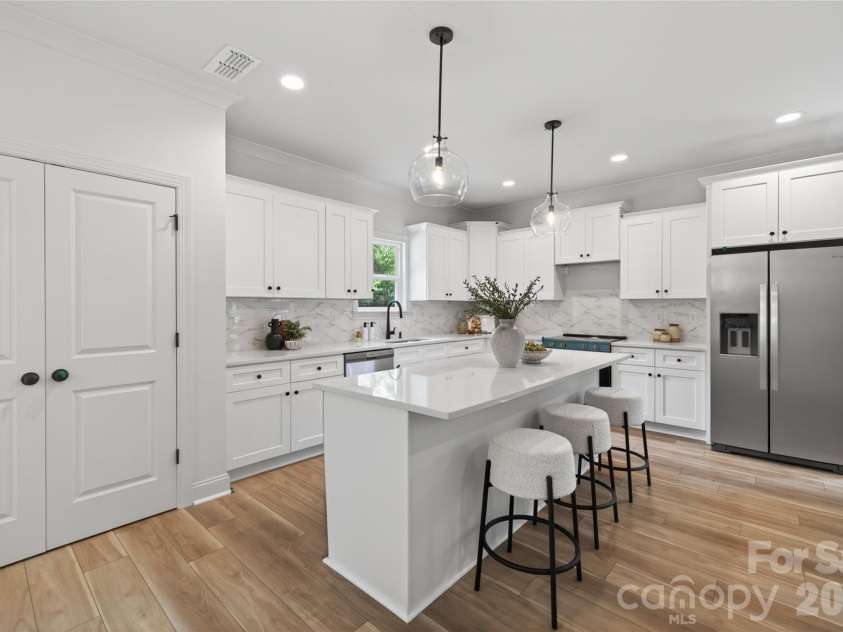 5400 Brickstone Drive, Charlotte, NC 28227.  MLS# CAR4377990, YatesRealty ID 25844. 