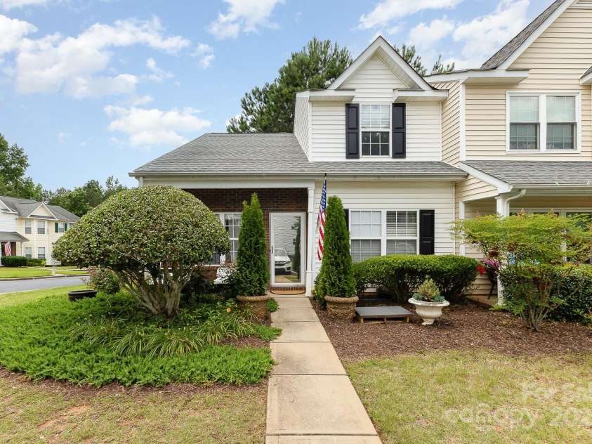 6103 Warrior Avenue, Fort Mill, SC 29707.  MLS# CAR4269332, YatesRealty ID 25844. 