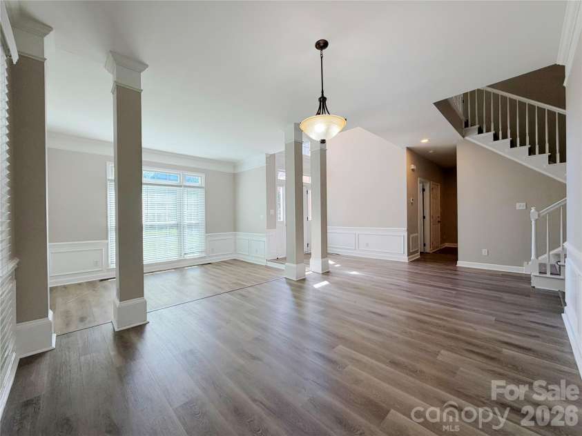 6000 Hunter Lane, Matthews, NC 28104.  MLS# CAR4381656, YatesRealty ID 25845. 