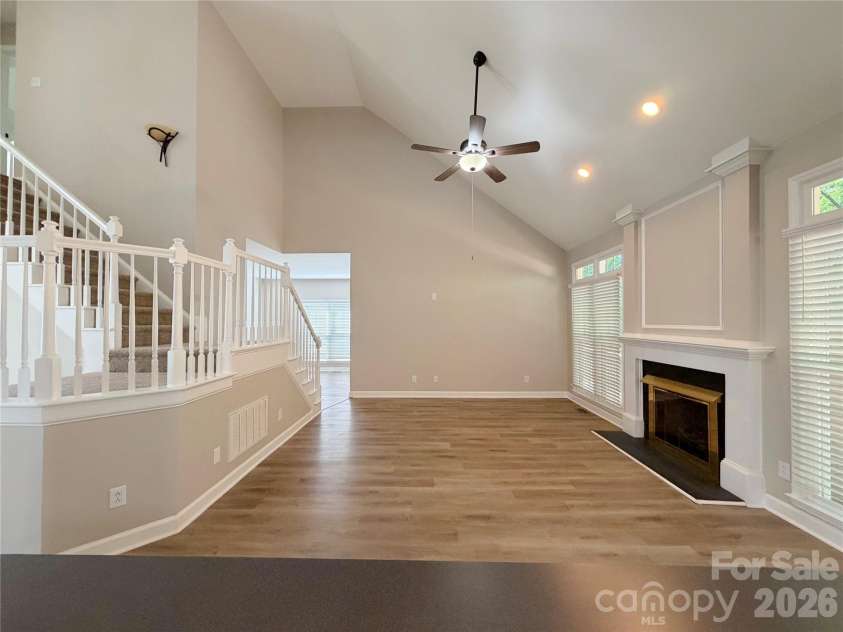 6000 Hunter Lane, Matthews, NC 28104.  MLS# CAR4381656, YatesRealty ID 25845. 