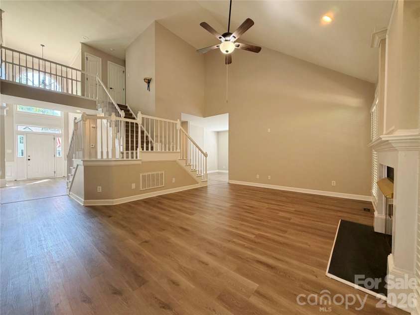 6000 Hunter Lane, Matthews, NC 28104.  MLS# CAR4381656, YatesRealty ID 25845. 