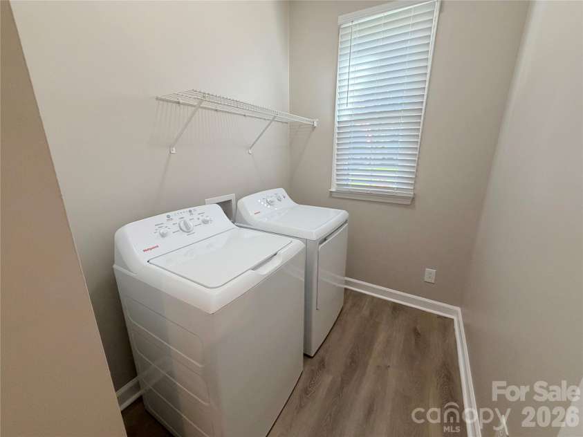 6000 Hunter Lane, Matthews, NC 28104.  MLS# CAR4381656, YatesRealty ID 25845. 