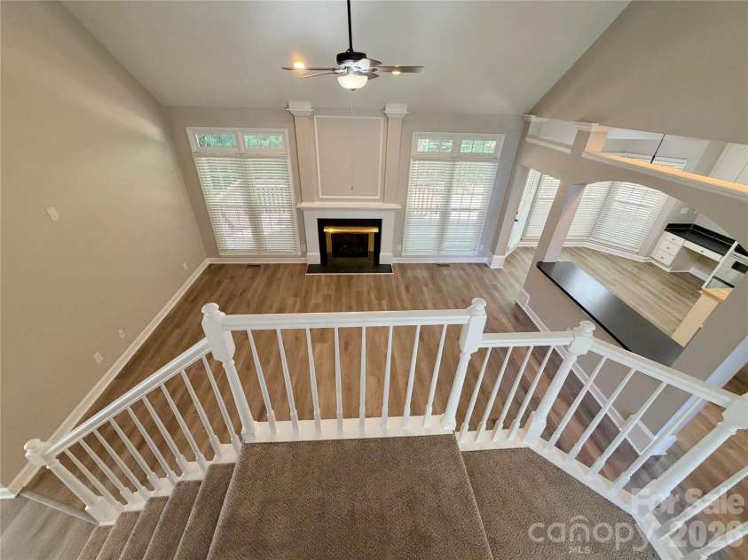 6000 Hunter Lane, Matthews, NC 28104.  MLS# CAR4381656, YatesRealty ID 25845. 