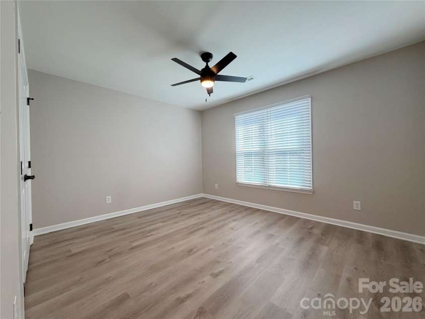 6000 Hunter Lane, Matthews, NC 28104.  MLS# CAR4381656, YatesRealty ID 25845. 