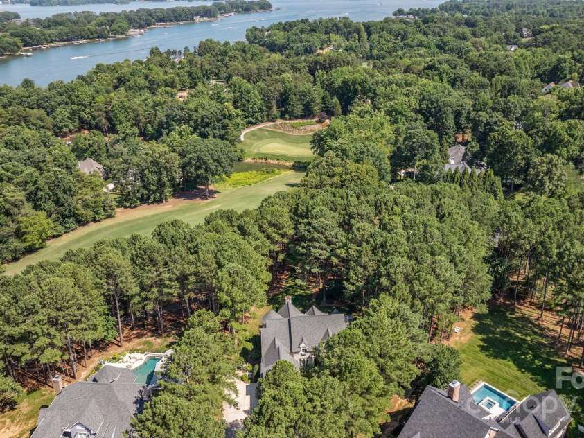 105 Gammon Point Court, Mooresville, NC 28117.  MLS# CAR4278553, YatesRealty ID 25846. 