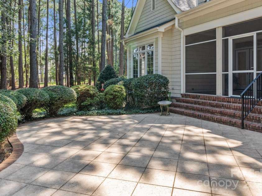 105 Gammon Point Court, Mooresville, NC 28117.  MLS# CAR4278553, YatesRealty ID 25846. 