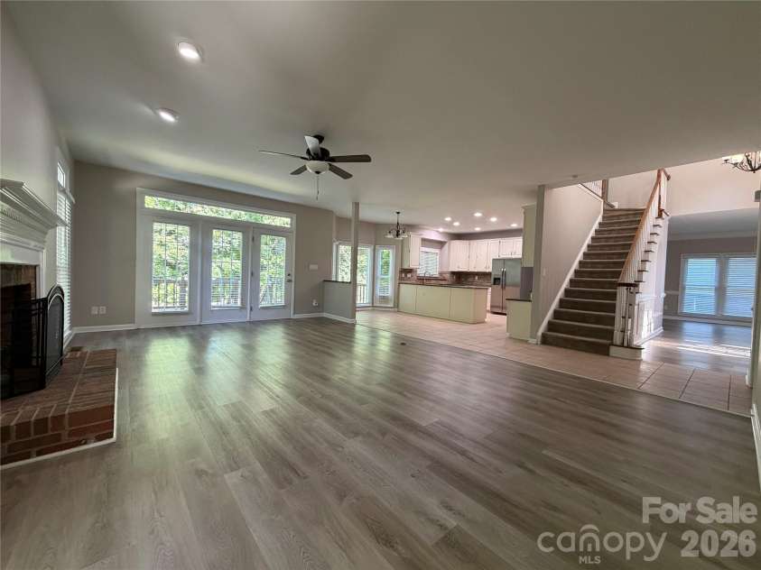 4714 Avonwood Lane, Charlotte, NC 28270.  MLS# CAR4382101, YatesRealty ID 25846. 