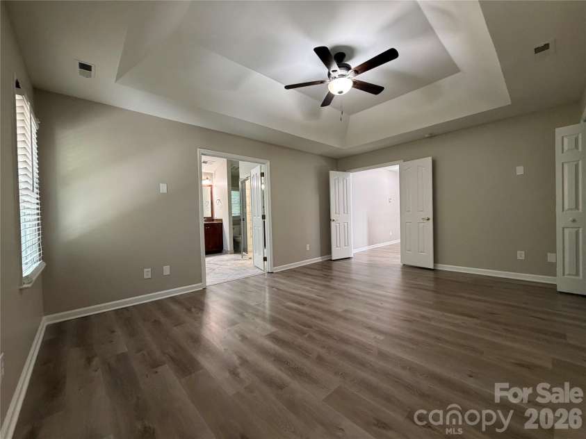 4714 Avonwood Lane, Charlotte, NC 28270.  MLS# CAR4382101, YatesRealty ID 25846. 