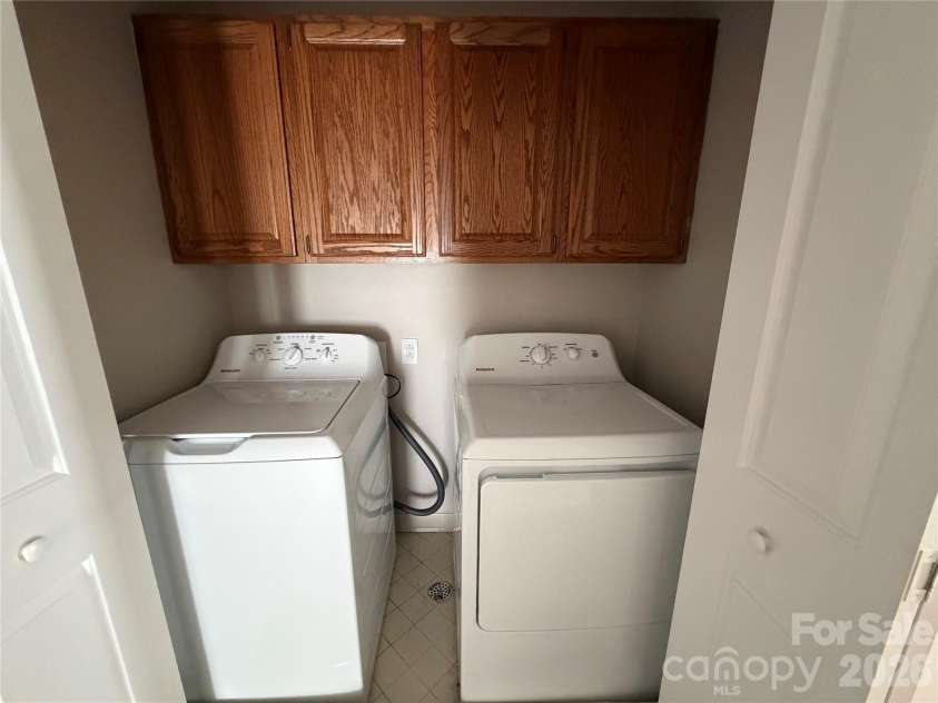 4714 Avonwood Lane, Charlotte, NC 28270.  MLS# CAR4382101, YatesRealty ID 25846. 