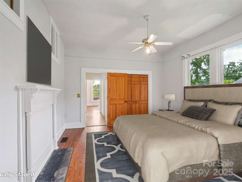 1207 Kanuga Road, Hendersonville, NC 28739.  MLS# CAR4278540, YatesRealty ID 25849. 