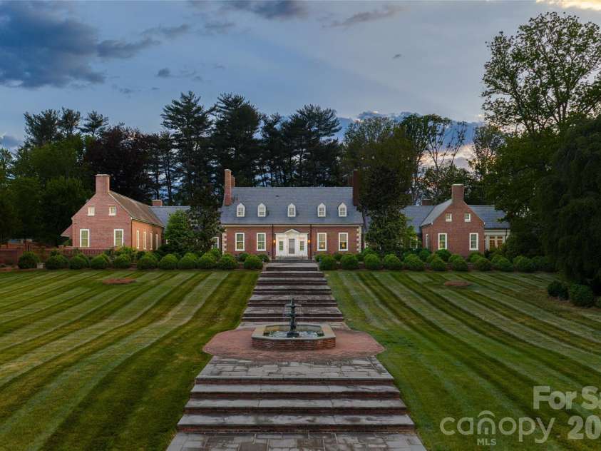 324 Vanderbilt Road, Asheville, NC 28803.  MLS# CAR4376732, YatesRealty ID 25849. Redefining Architectural Presence