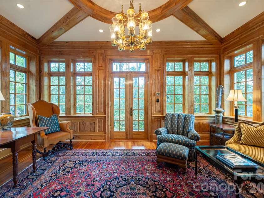 324 Vanderbilt Road, Asheville, NC 28803.  MLS# CAR4376732, YatesRealty ID 25849. The Sunroom