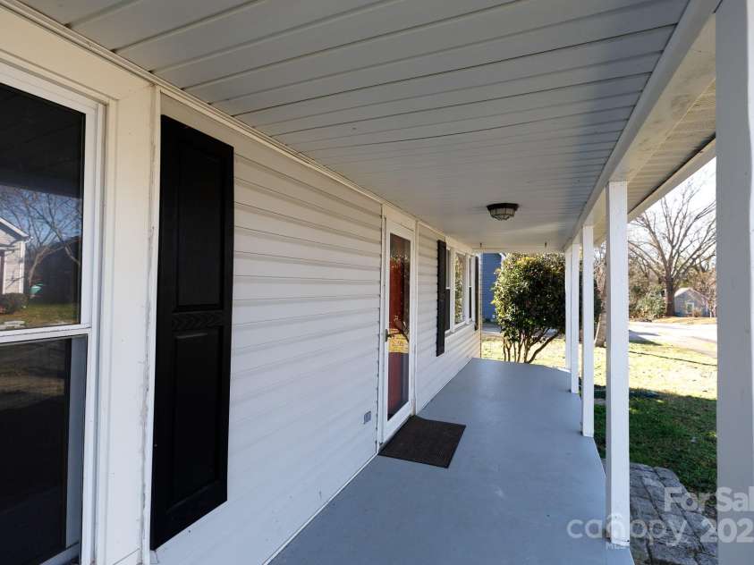 207 Lee Street, Fort Mill, SC 29715.  MLS# CAR4211925, YatesRealty ID 2585. 