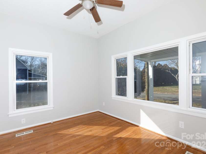 207 Lee Street, Fort Mill, SC 29715.  MLS# CAR4211925, YatesRealty ID 2585. 