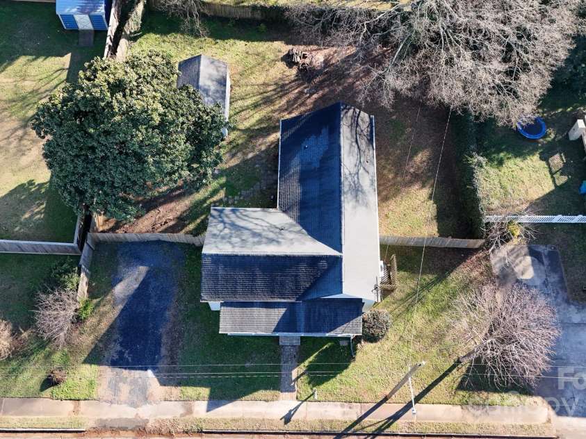 207 Lee Street, Fort Mill, SC 29715.  MLS# CAR4211925, YatesRealty ID 2585. 