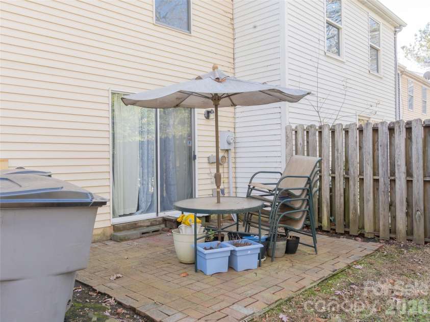 9718 Old Gate Drive, Matthews, NC 28105.  MLS# CAR4405654, YatesRealty ID 2585. Patio