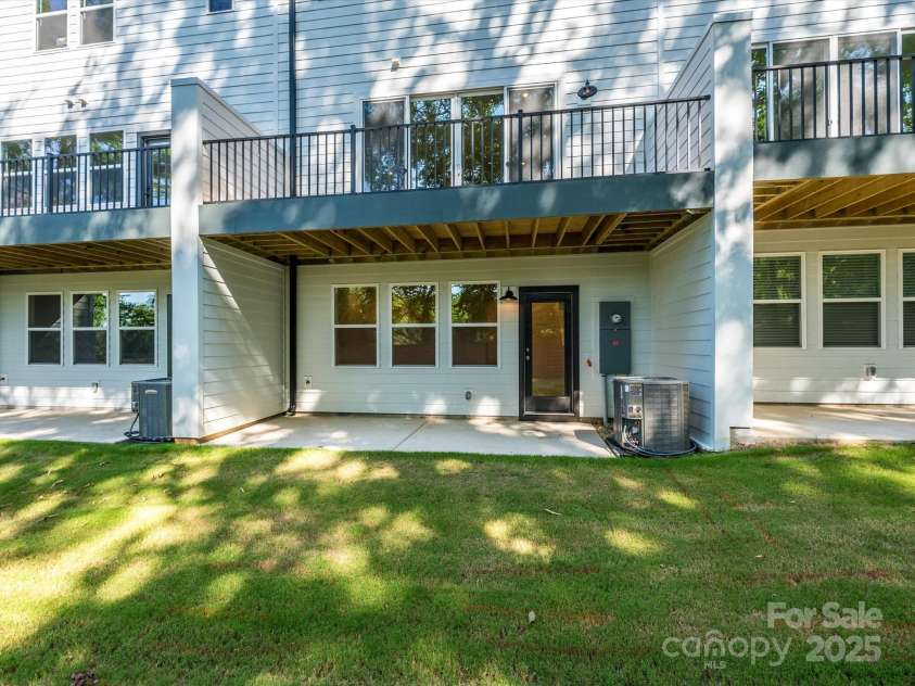 8048 Cedarsmith Court, Charlotte, NC 28217.  MLS# CAR4244421, YatesRealty ID 25854. 