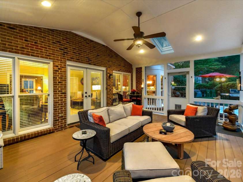 8715 Cahill Lane, Charlotte, NC 28277.  MLS# CAR4363060, YatesRealty ID 25854. 