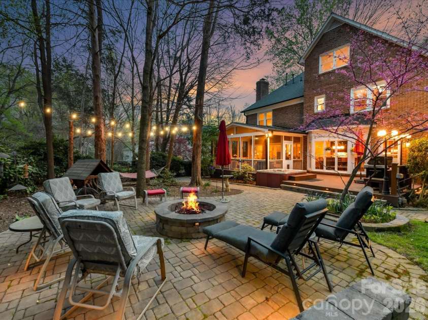 8715 Cahill Lane, Charlotte, NC 28277.  MLS# CAR4363060, YatesRealty ID 25854. 