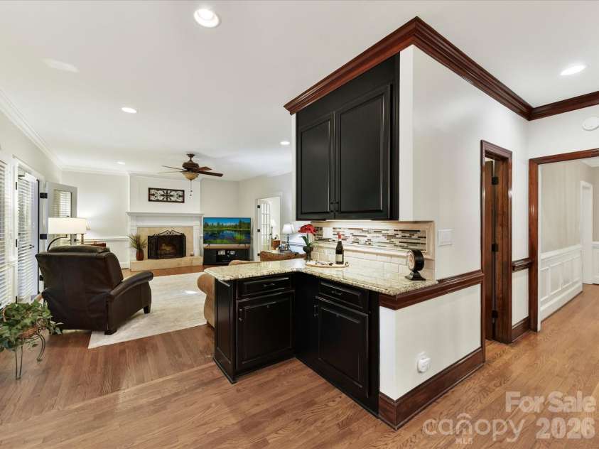 8715 Cahill Lane, Charlotte, NC 28277.  MLS# CAR4363060, YatesRealty ID 25854. 