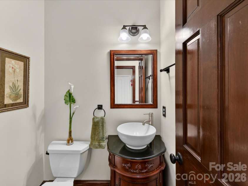 8715 Cahill Lane, Charlotte, NC 28277.  MLS# CAR4363060, YatesRealty ID 25854. 