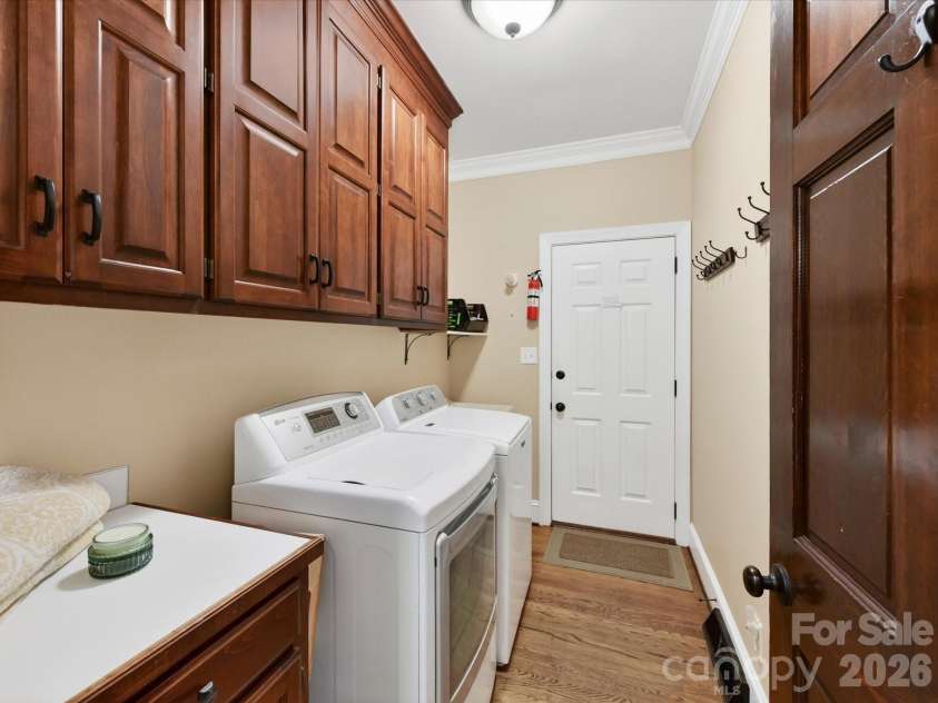 8715 Cahill Lane, Charlotte, NC 28277.  MLS# CAR4363060, YatesRealty ID 25854. 