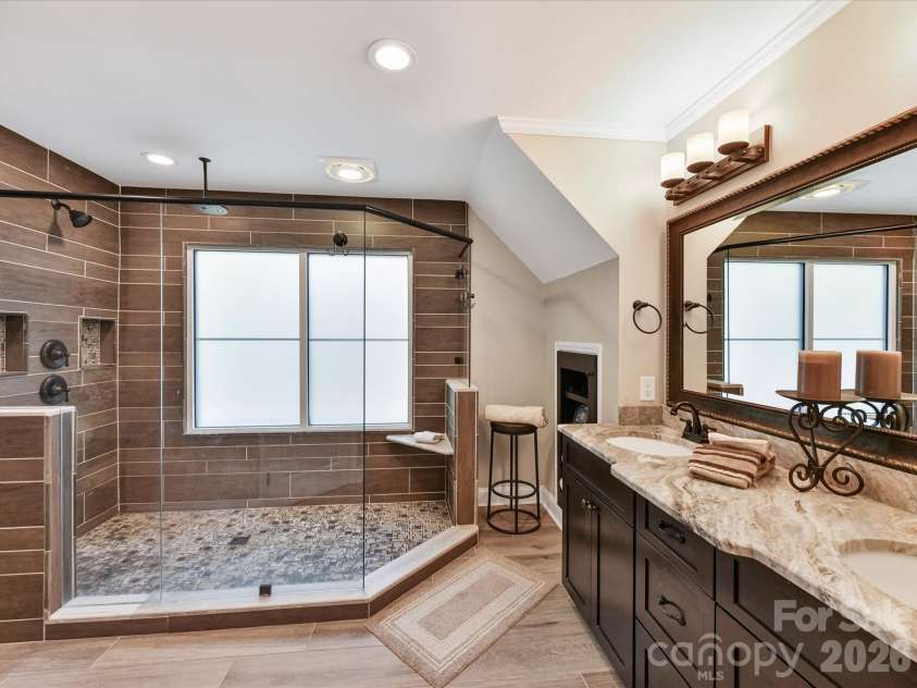 8715 Cahill Lane, Charlotte, NC 28277.  MLS# CAR4363060, YatesRealty ID 25854. 
