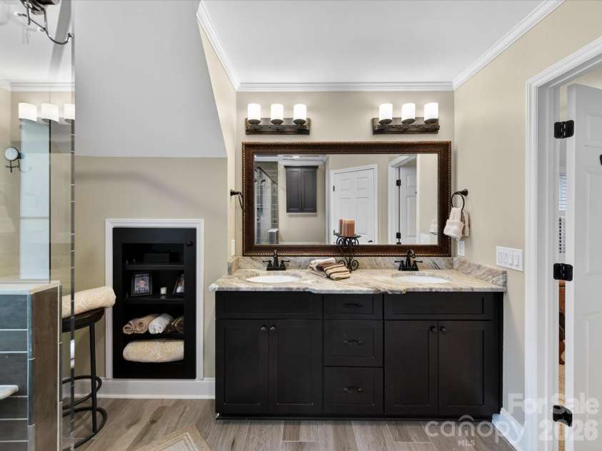 8715 Cahill Lane, Charlotte, NC 28277.  MLS# CAR4363060, YatesRealty ID 25854. 