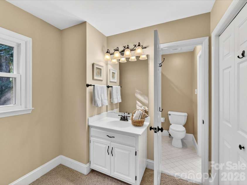 8715 Cahill Lane, Charlotte, NC 28277.  MLS# CAR4363060, YatesRealty ID 25854. 