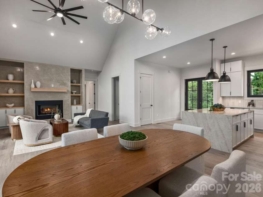 148 Reserve Way, Hendersonville, NC 28739.  MLS# CAR4384004, YatesRealty ID 25855. 