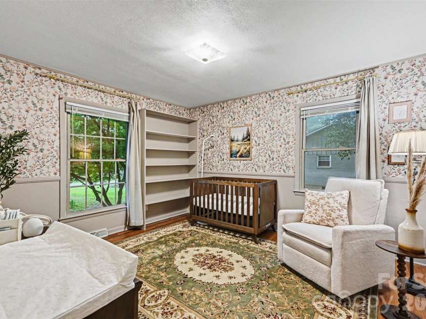 261 Sherwood Circle, Rock Hill, SC 29730.  MLS# CAR4385668, YatesRealty ID 25856. 