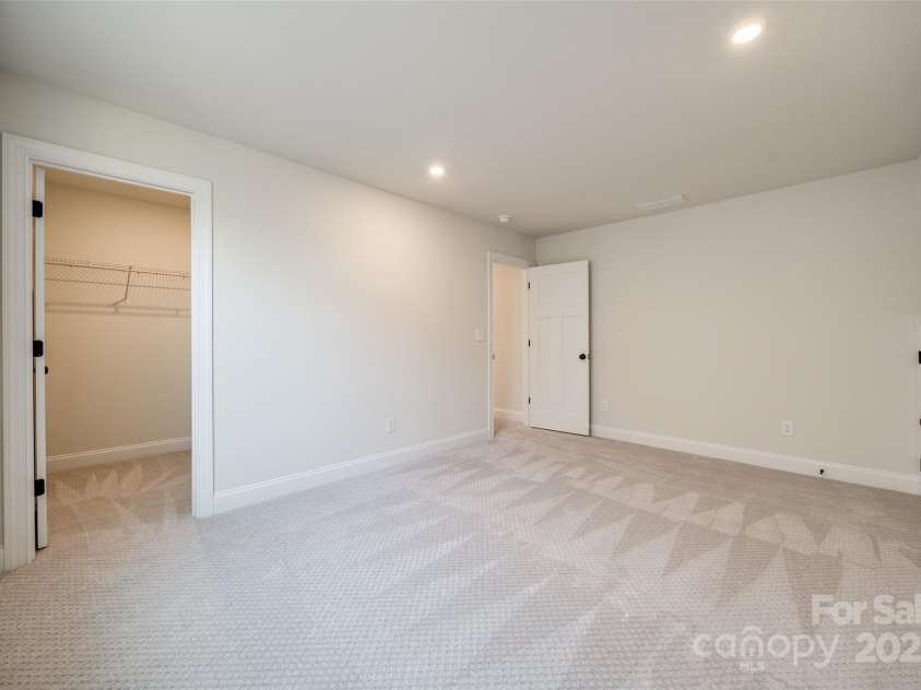 18011 Wilbanks Drive, Charlotte, NC 28278.  MLS# CAR4256574, YatesRealty ID 25857. Bedroom 4