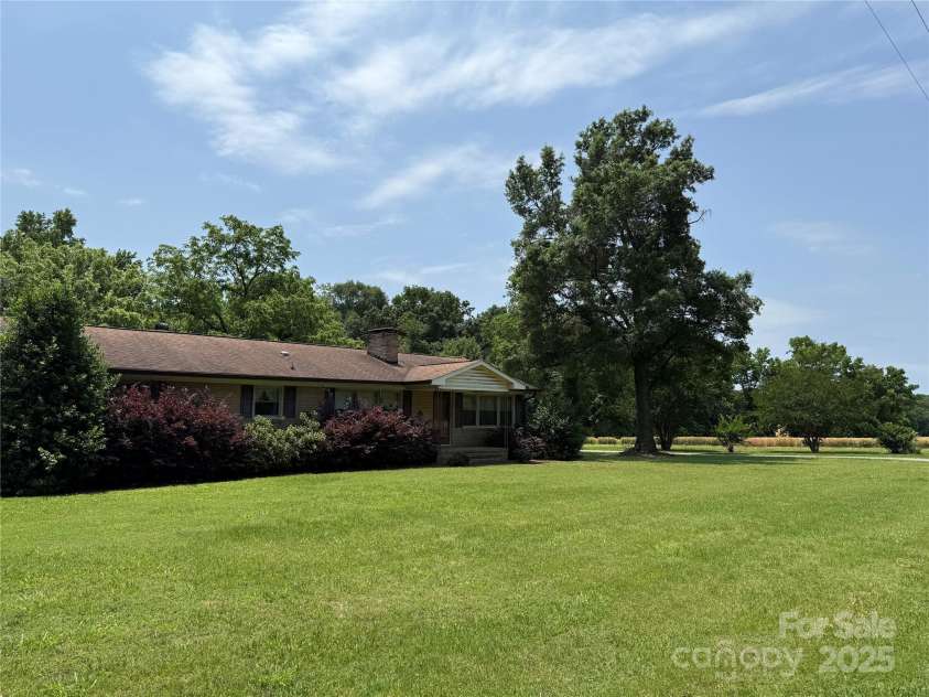 6018 Unionville Road, Unionville, NC 28110.  MLS# CAR4264642, YatesRealty ID 25858. 