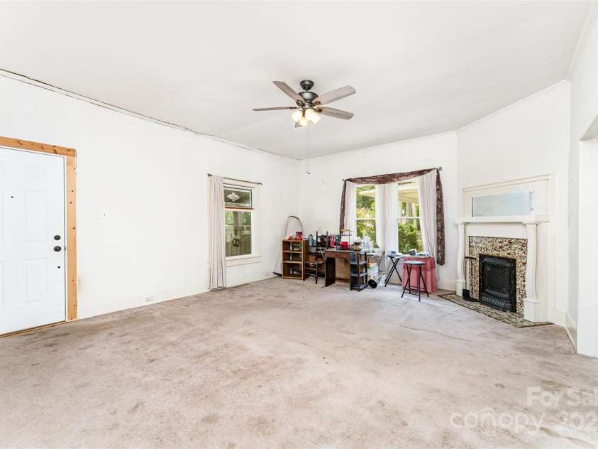 135 Corban Avenue, Concord, NC 28025.  MLS# CAR4277765, YatesRealty ID 25859. 