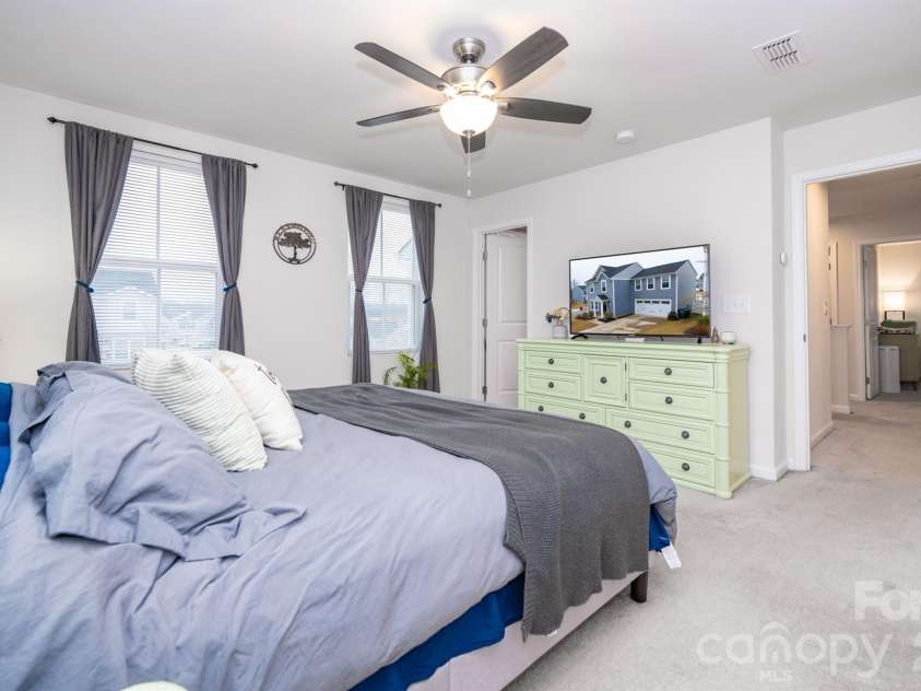 181 Crosstie Lane, Troutman, NC 28166.  MLS# CAR4327120, YatesRealty ID 25859. 