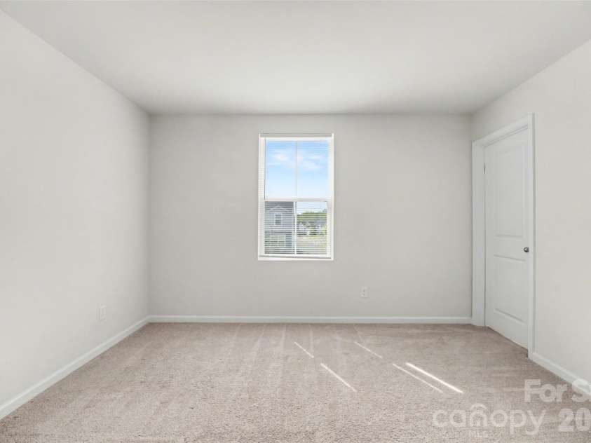 181 Crosstie Lane, Troutman, NC 28166.  MLS# CAR4327120, YatesRealty ID 25859. 