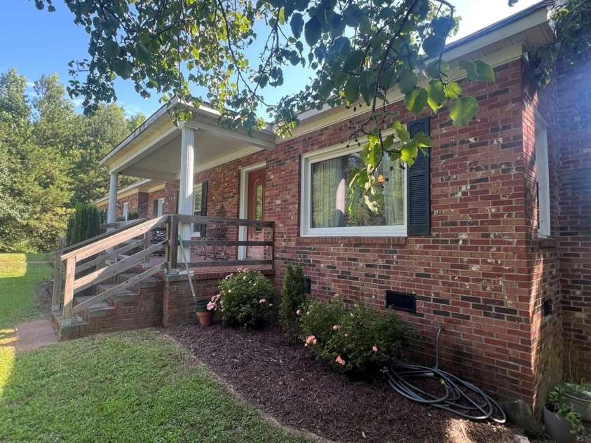 2437 Knox Station Road, Chester, SC 29706.  MLS# CAR4307491, YatesRealty ID 25860. 