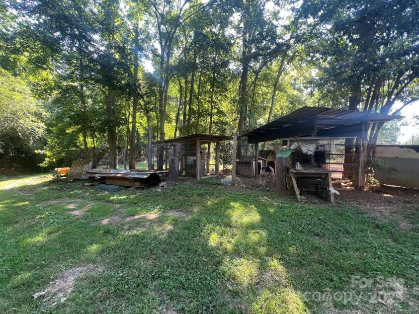 2437 Knox Station Road, Chester, SC 29706.  MLS# CAR4307491, YatesRealty ID 25860. 